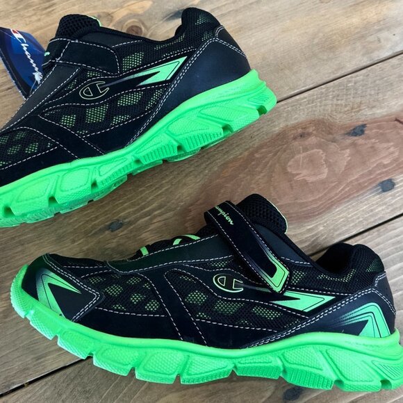 NWT Champion Sneakers Green Black Size 6 Running Walking School - Picture 2 of 7